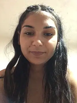 Snapshot of amira1348 chatting on 06/12/26, 08:13 amira1348 online show from 06/12/26, 08:13