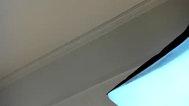 Snapshot of luniksa chatting on 06/02/26, 11:23 luniksa online show from 06/02/26, 11:23