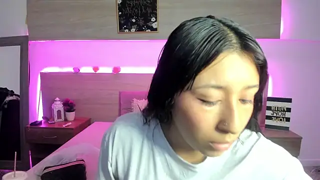 Snapshot of Selene_Rushe chatting on 05/06/26, 01:27 Selene Rushe online show from 05/06/26, 01:27