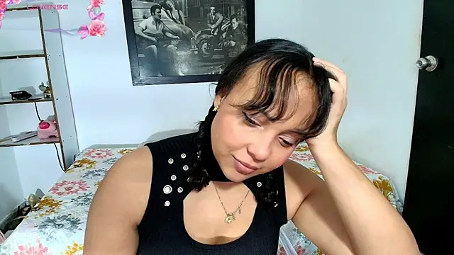 Snapshot of _eilish_ chatting on 05/27/26, 08:39 eilish online show from 05/27/26, 08:39