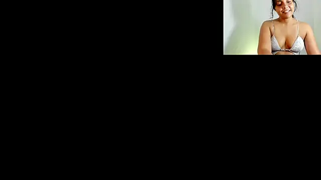 Snapshot of _eilish_ chatting on 06/11/26, 12:32 eilish online show from 06/11/26, 12:32