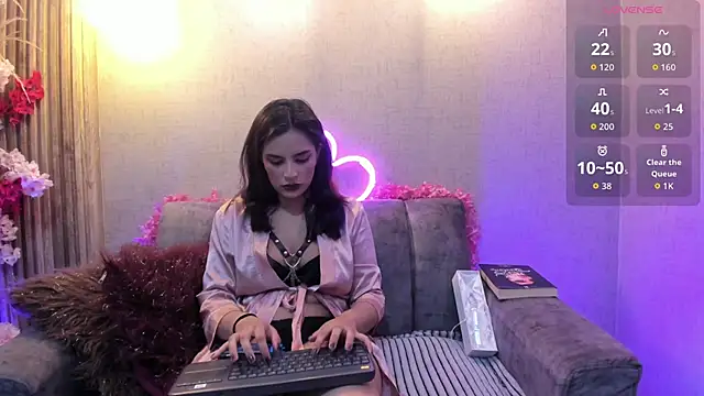 ShantalBr online show from 05/19/26, 03:13
