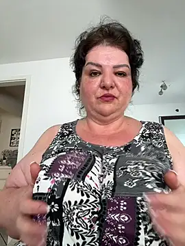 curvymilfmicha online show from 06/27/26, 03:50