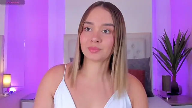 Snapshot of Sofia_pamela_ chatting on 07/25/26, 07:11 Sofia pamela online show from 07/25/26, 07:11