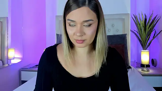 Snapshot of Sofia_pamela_ chatting on 08/04/26, 07:16 Sofia pamela online show from 08/04/26, 07:16