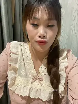 Snapshot of Ly-sexyy chatting on 05/05/26, 02:08 Ly-sexyy online show from 05/05/26, 02:08
