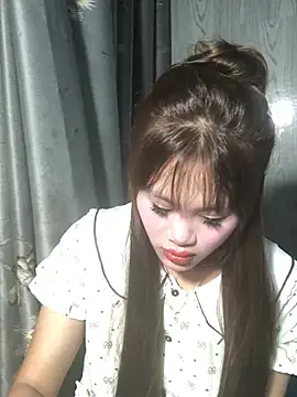 Snapshot of Ly-sexyy chatting on 05/18/26, 03:18 Ly-sexyy online show from 05/18/26, 03:18