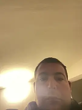 Snapshot of belludenotte chatting on 05/16/26, 02:19 belludenotte online show from 05/16/26, 02:19