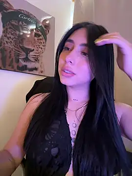 IsabellaNoir  online show from 07/04/26, 05:30