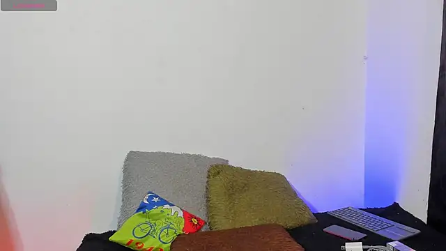  IanLark online show from 05/20/26, 11:33