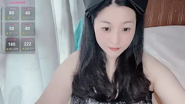 Snapshot of D-Misslu chatting on 05/13/26, 01:03 D-Misslu online show from 05/13/26, 01:03