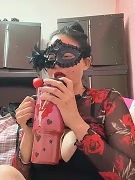 gattitta29 online show from 06/13/26, 08:40