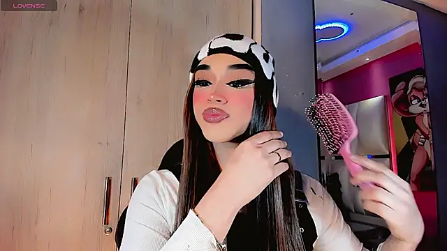 Camila Vasquezz1 online show from 07/04/26, 11:27
