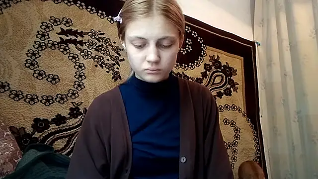 LunaLaday online show from 05/26/26, 04:19