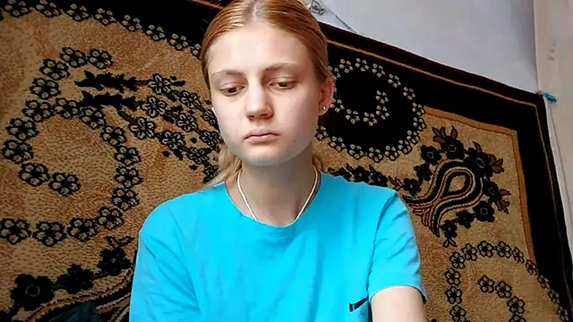 Snapshot of LunaLaday chatting on 06/17/26, 02:58 LunaLaday online show from 06/17/26, 02:58