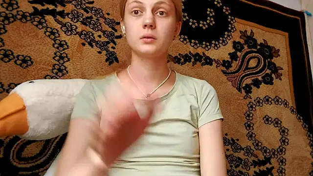 Snapshot of LunaLaday chatting on 06/22/26, 03:25 LunaLaday online show from 06/22/26, 03:25