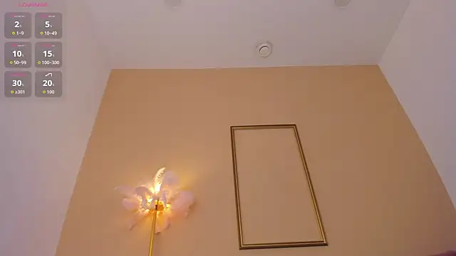 Lilianadaniels online show from 05/18/26, 04:07