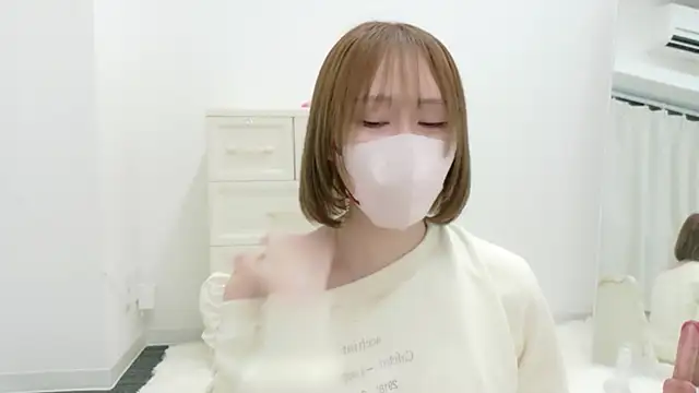 Snapshot of remuchan__ chatting on 04/27/26, 07:50 remuchan online show from 04/27/26, 07:50