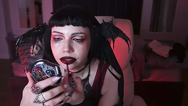 OutfitObsession online show from 06/14/26, 02:52