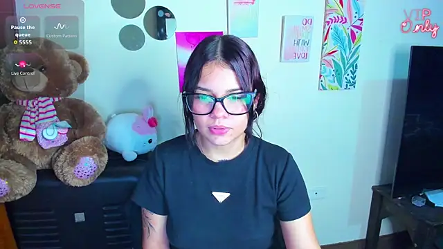 angelina 77 online show from 06/23/26, 01:25