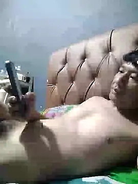Snapshot of rynn_xx chatting on 07/29/26, 06:50 rynn xx online show from 07/29/26, 06:50