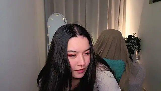 MomoRins online show from 05/13/26, 09:55