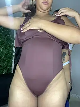 ValentinaLux Oficiall online show from 06/03/26, 06:35