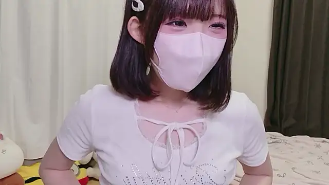 Snapshot of hiyo0001 chatting on 05/11/26, 02:56 hiyo0001 online show from 05/11/26, 02:56