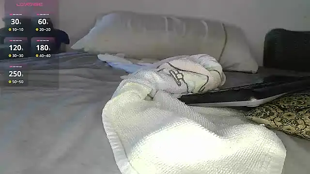 Snapshot of canarito18 chatting on 07/30/26, 02:16 canarito18 online show from 07/30/26, 02:16