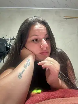 Snapshot of Ivonny_Goldie chatting on 07/22/26, 11:29 Ivonny Goldie online show from 07/22/26, 11:29