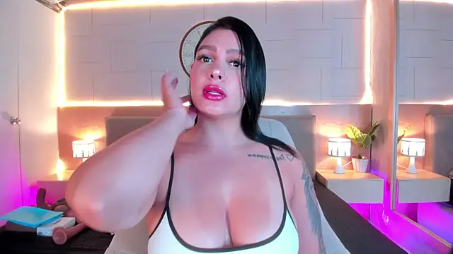 Megan charles  online show from 07/25/26, 11:19
