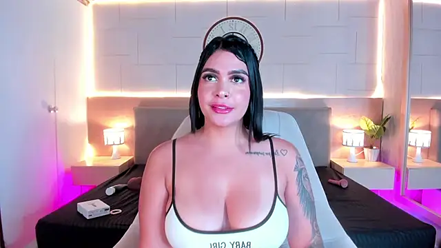 Megan charles  online show from 07/28/26, 03:21