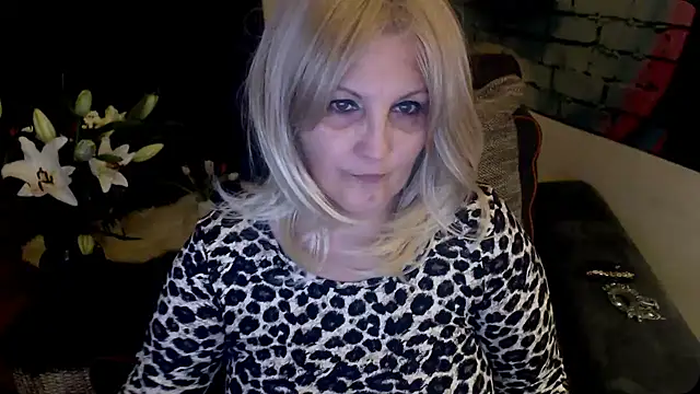 Divineblond online show from 02/02/25, 08:08