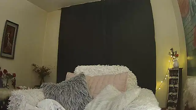 Divineblond online show from 02/17/25, 01:04