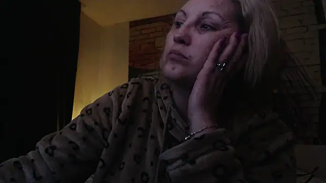 Divineblond online show from 03/22/25, 02:27