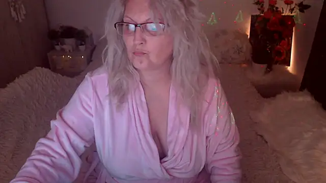 Divineblond online show from 02/22/26, 05:55