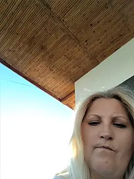 Divineblond online show from 05/26/26, 04:47