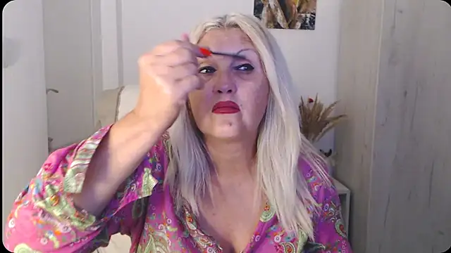 Divineblond online show from 07/25/26, 11:46