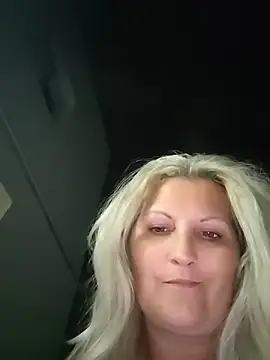 Divineblond online show from 07/28/26, 08:52