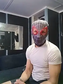bwcloverboy2 online show from 05/20/26, 04:24