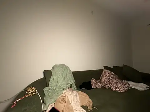ebonydolled online show from 05/15/26, 12:39