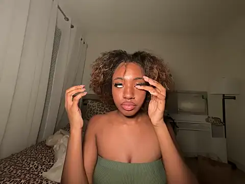 ebonydolled online show from 06/10/26, 01:50