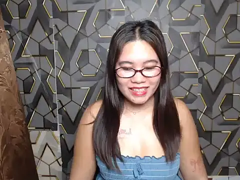 ur prettychelsie online show from 06/10/26, 11:09