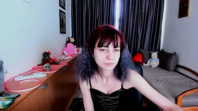 Snapshot of MiniLysii chatting on 06/13/26, 05:38 MiniLysii online show from 06/13/26, 05:38