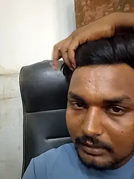 Gujju here online show from 06/15/26, 06:37