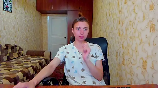Snapshot of MilaShka29 chatting on 06/12/26, 07:18 MilaShka29 online show from 06/12/26, 07:18
