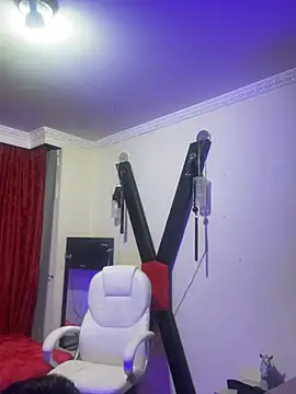 Snapshot of SamiiContreras_ chatting on 05/20/26, 11:05 SamiiContreras online show from 05/20/26, 11:05