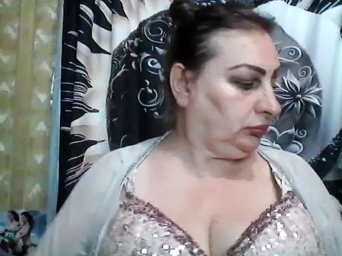 LoaqLovew online show from 06/20/26, 11:02