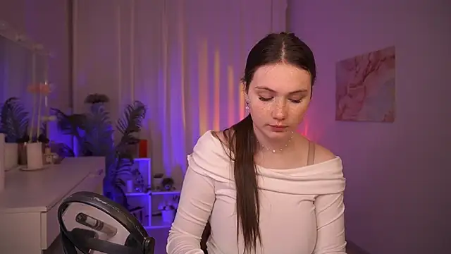 BettyMarlowe online show from 05/02/26, 05:34