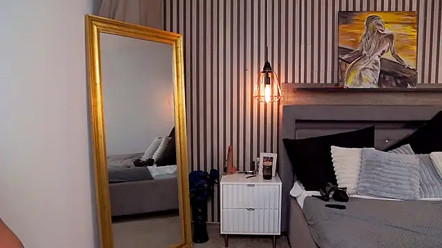 SofiaLace online show from 07/13/26, 07:00